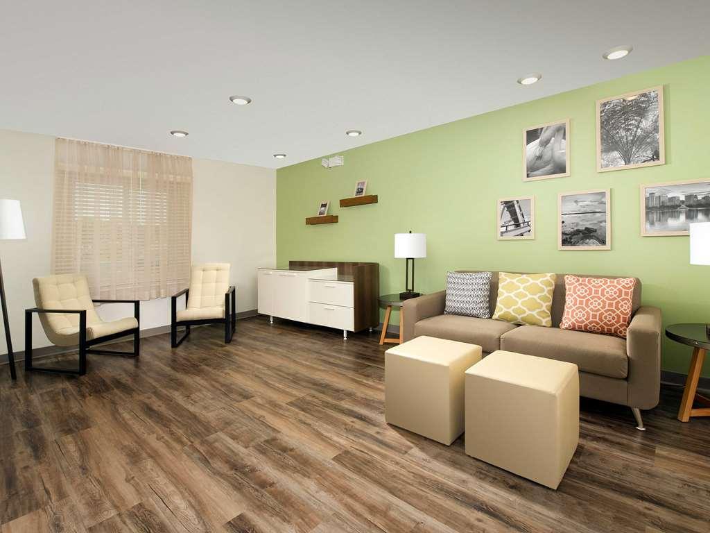 Woodspring Suites Chicago Tinley Park Interior photo